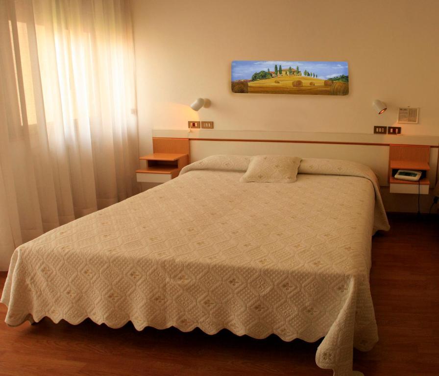Hotel Aggravi Кианчано Терме Стая снимка